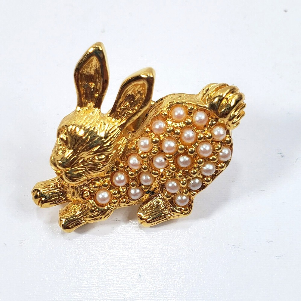 Vintage 1992 Avon Pearly Bunny Tack Pin Gold Tone & Faux Pearls Rabbit Easter
